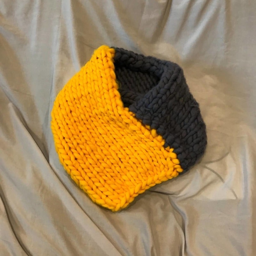 Handmade Knit Neck Scarf